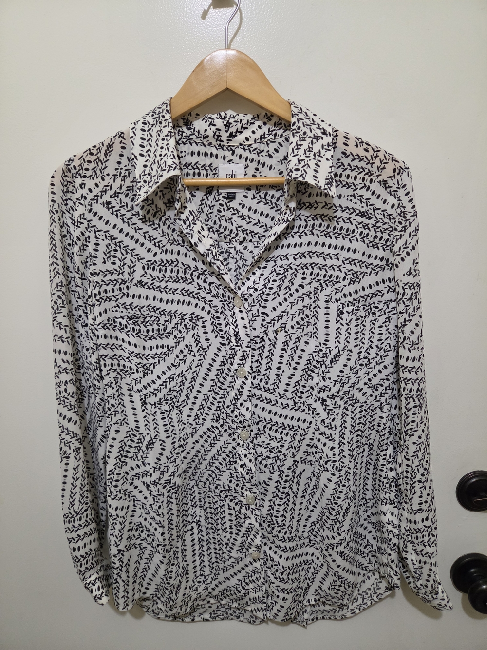 CAbi Black & White Patterned Button-Front Blouse